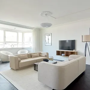 Beautiful 3 Bedroom Near Shopping & Metro Copenhagen